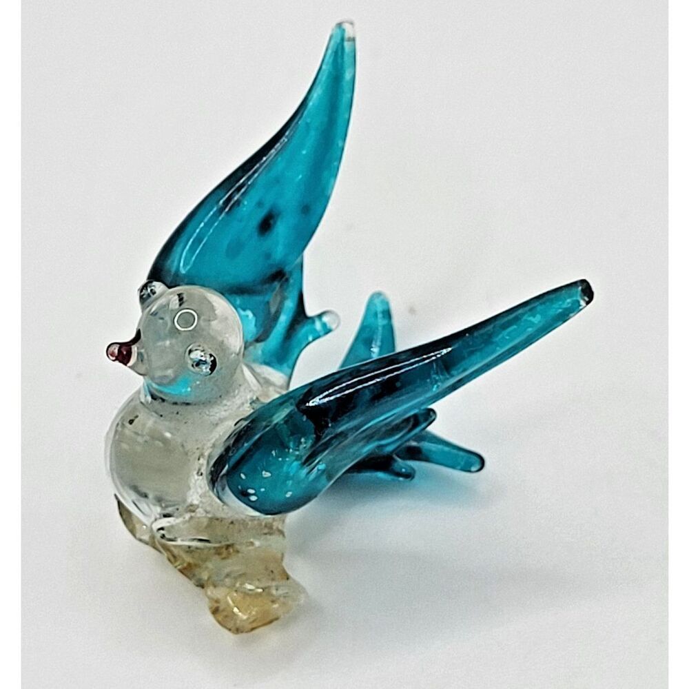 Blue hand-blown art glass bird figurine 1.5in